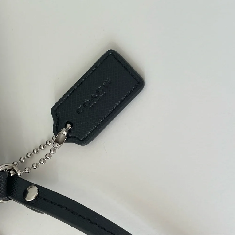 Coach Bow wristlet | Black Leather